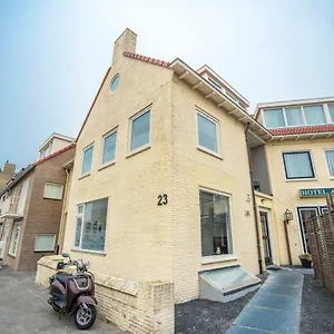 Apartment Bad, Zandvoort